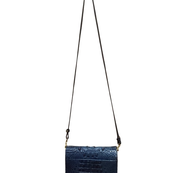 BRAHMIN MELBOURNE BLUE CROSSBODY IN GOOD CONDITION.  GENTLY USED - Picture 2 of 5